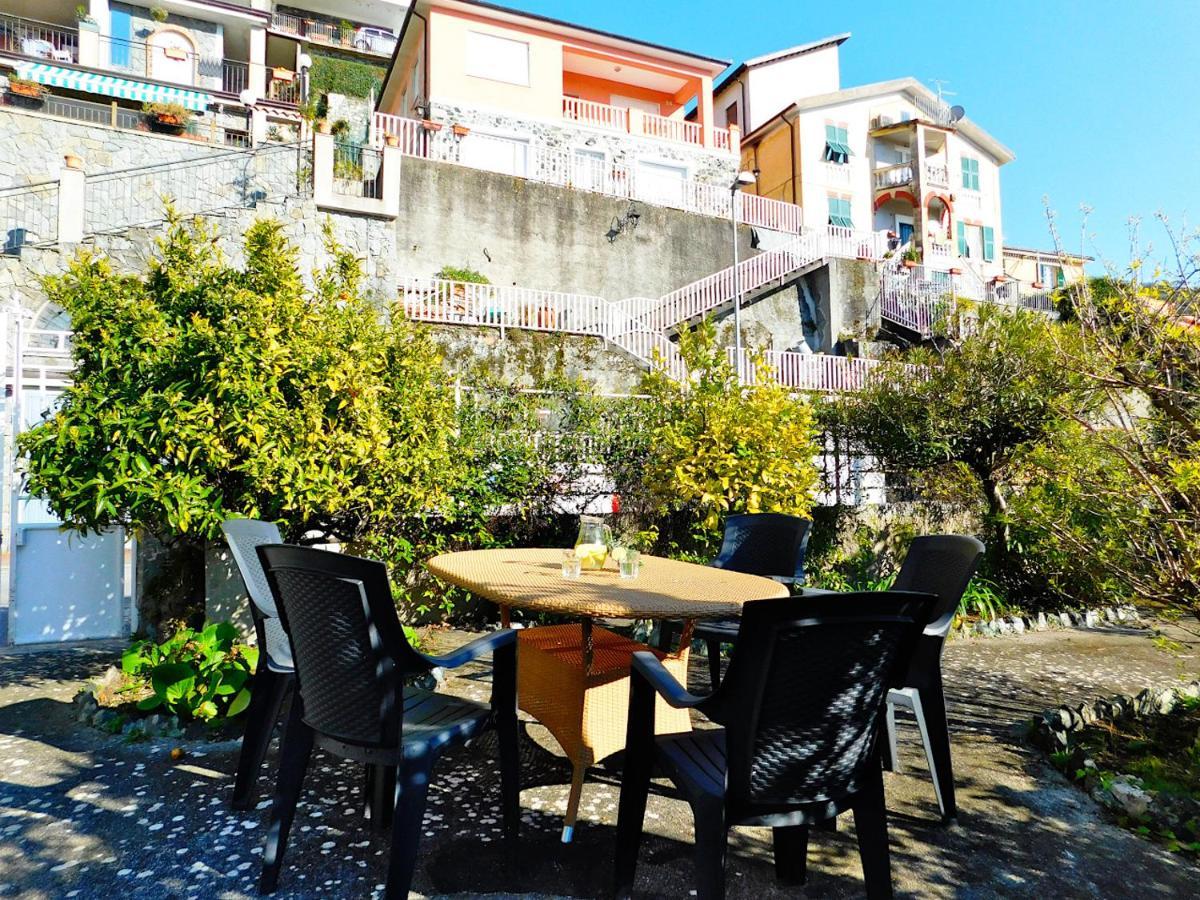 Villa Unifamiliare Con Posto Auto! Levanto Luaran gambar